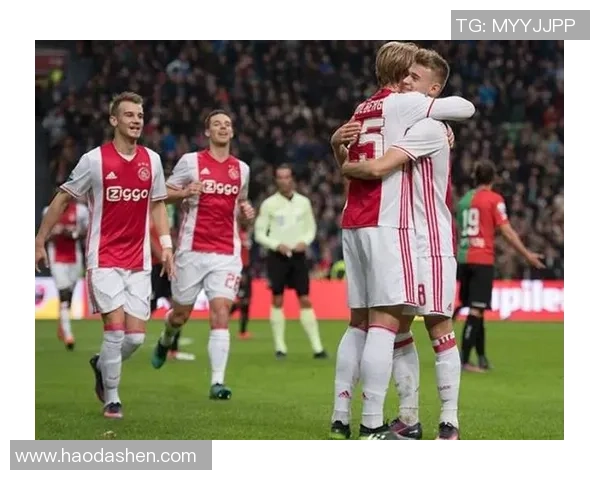 深圳网球队阵地战分析:胜负背后的战术与心理博弈 深圳网球队阵地战分析:胜负背后的战术与心理博弈