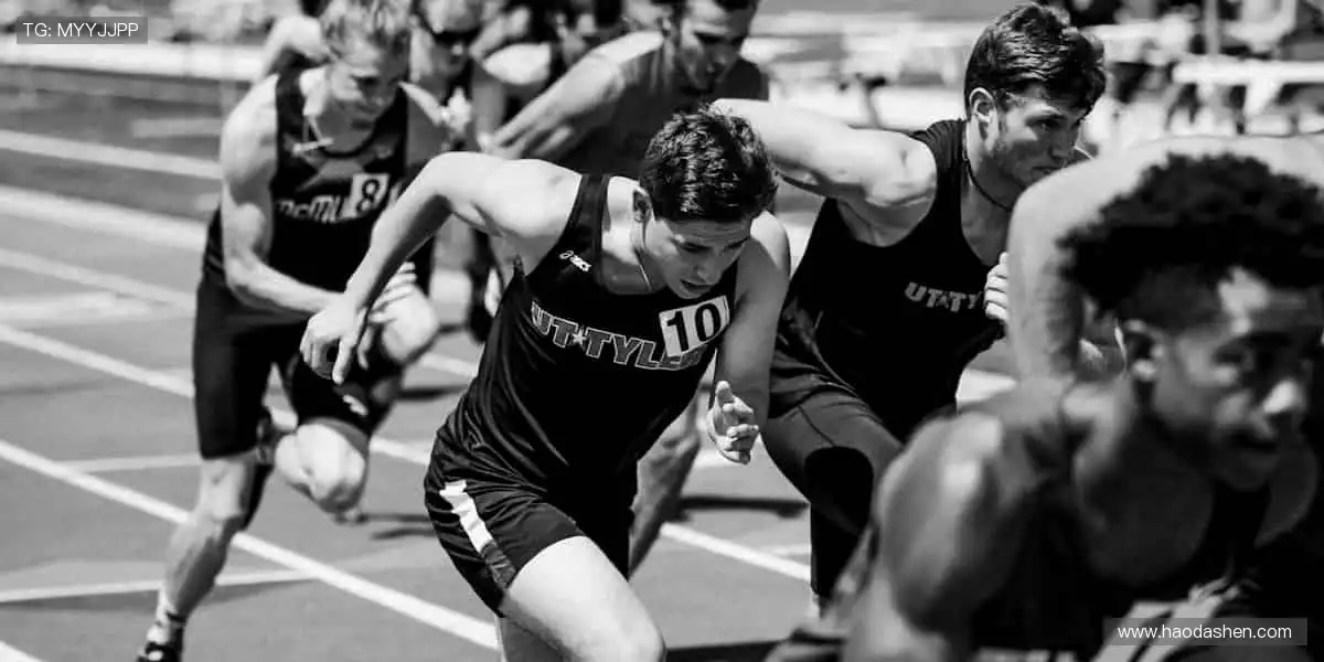 「万人呐喊，千场对决 —— 顶级赛事尽在指尖掌控！⚽立即购票，抢占黄金席位！」